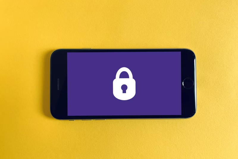 Experții au descoperit o vulnerabilitate critică în protecția majorității smartphone-urilor Samsung, Xiaomi, Nokia și Honor