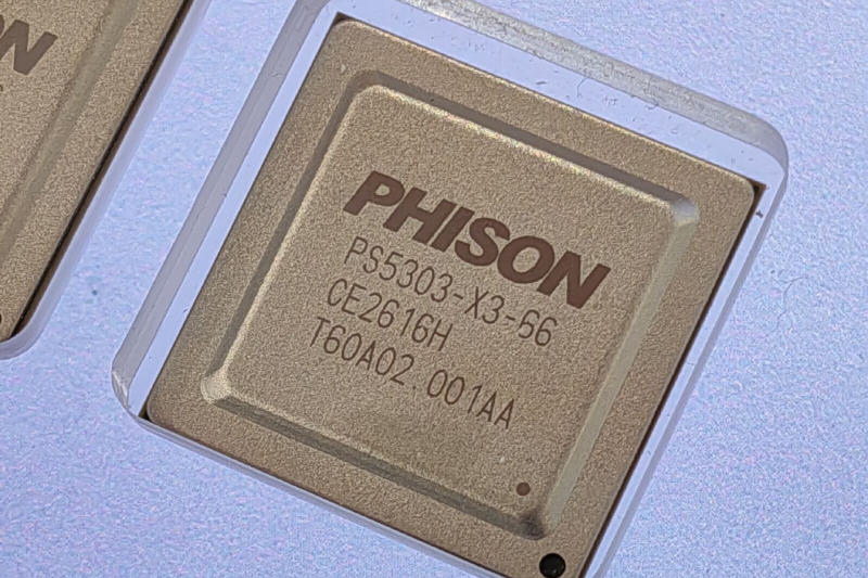 Phison a lansat noi controlere SSD PCIe 6.0 și demonstrează discuri funcționale construite pe acestea
