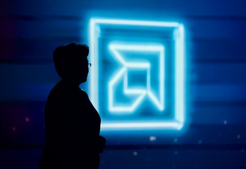 AMD a atins o capitalizare de piață record de 454 miliarde de dolari, depășind Intel cu aproape un al treilea.