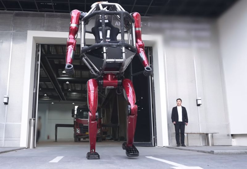 Unitree a prezentat un robot pe patru picioare de 500 kg cu spațiu intern pentru o persoană