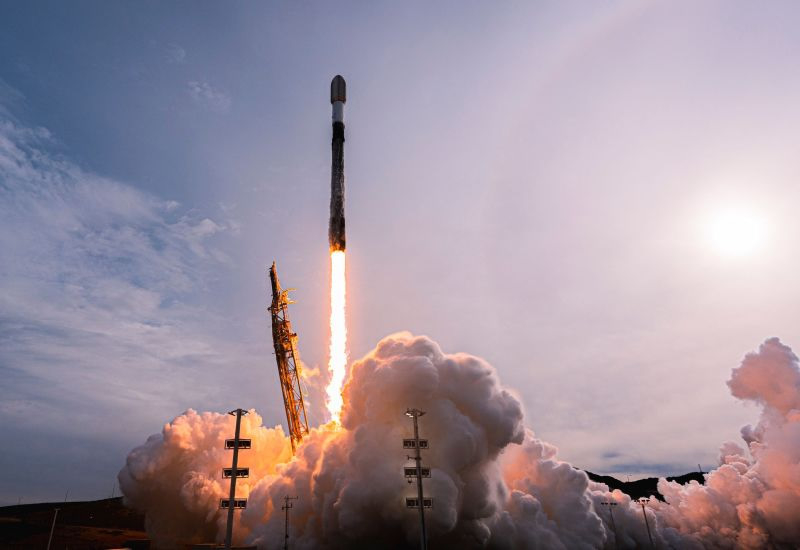 Mask activează un grup de experți pentru a transforma spațiul cosmic într-o platformă principală pentru calculul inteligenței artificiale