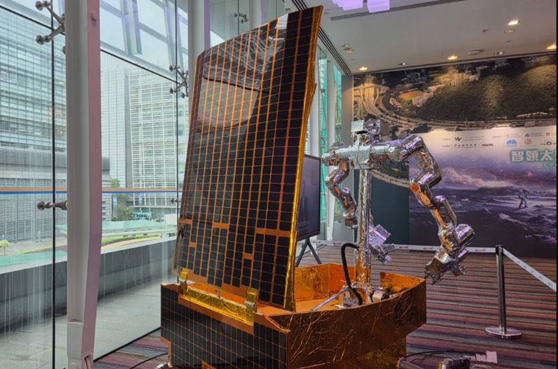 China va trimite „centauri” la Lună – roboți umanoizi cu platforme roțite