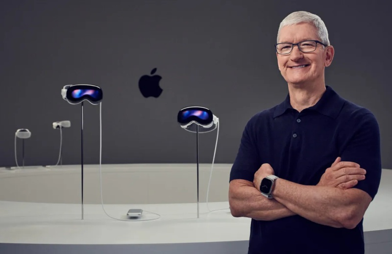 Tim Cook sărbătorește 50 de ani de la Apple, laudă succesele companiei și menționează taxele pe import și pensia sa