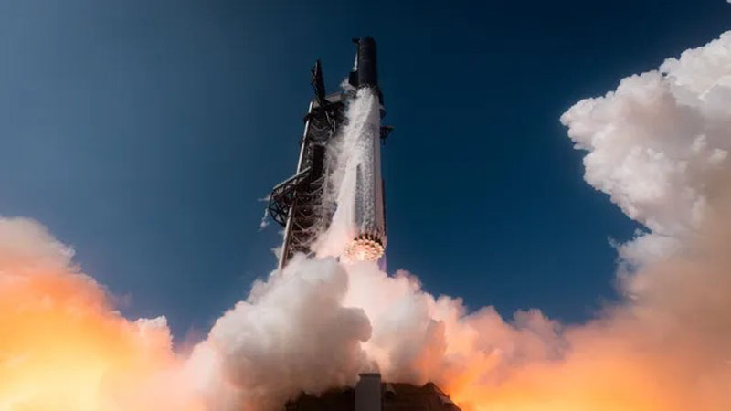 Primul zbor al Starship V3 a confirmat fiabilitatea megaraței actualizate, în ciuda exploziei ulterioare.