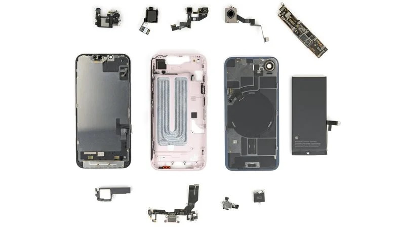 iFixit a dezvăluit iPhone 17e – capacul din spate cu MagSafe funcționează și pe iPhone 16e