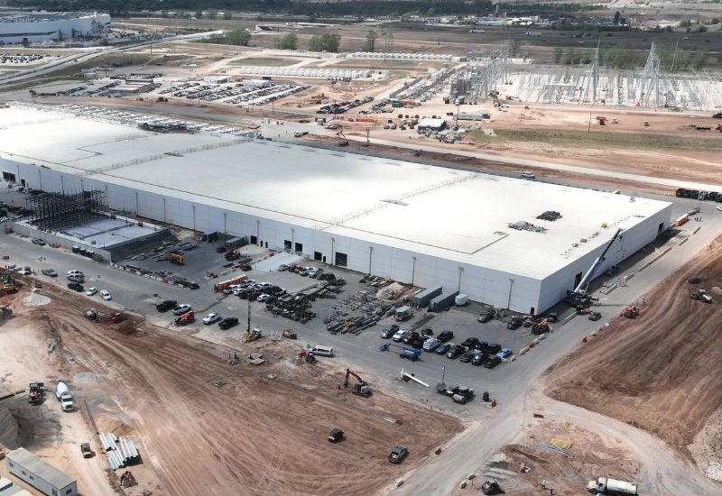 Mega-fabrica Terafab a lui Elon Musk va începe producția de cipuri pe procesul Intel 14Å.