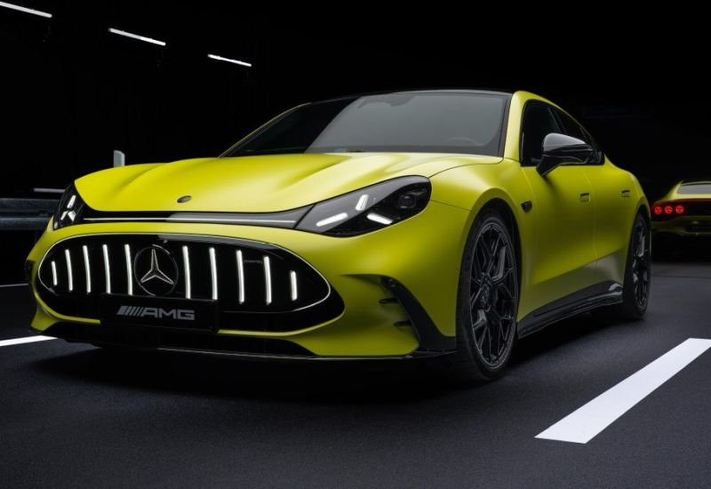 Mercedes-Benz a debutat AMG GT – un coupe sportiv electric care accelerează de la 0 la 100 km/h în două secunde