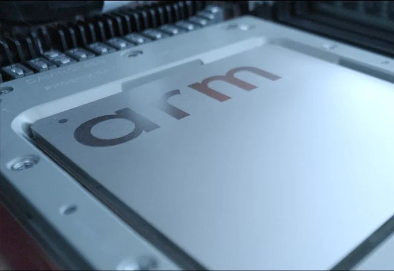 Arm generează deja 15 % din veniturile serverelor și plănuiește să triplice acest procent până în 2031.