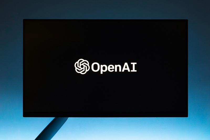 OpenAI a încetat relațiile de muncă cu un angajat care a folosit informații privilegiate pentru pariuri pe piața de predicții