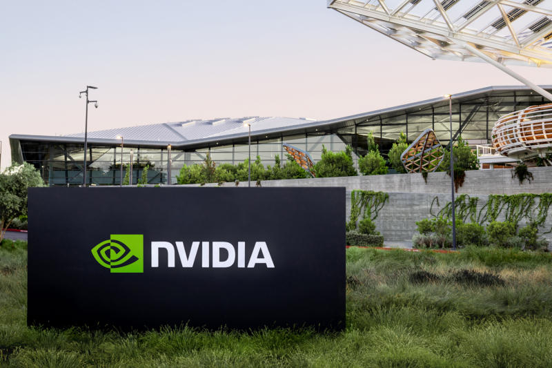 Nvidia a anunțat noi proiecte: în 2027 va ieși Rubin Ultra, iar până în 2028 se planifică Feynman.