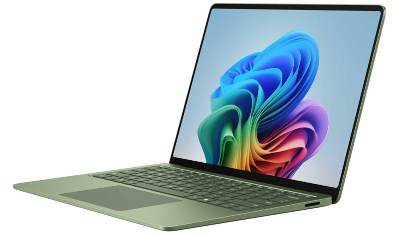 Laptopul Microsoft Surface 8 cu procesoare Snapdragon X2: detalii și variante de culori publicate după scurgere.