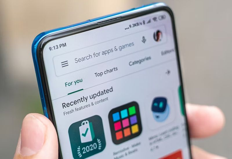 Pentru instalarea aplicațiilor Android de la dezvoltatori neautorizați va trebui să așteptați 24 de ore și să confirmați „gândirea rațională și memoria clară”