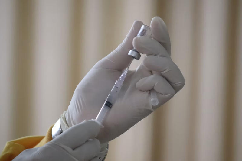În prima dată a fost testată pe oameni vaccinul dezvoltat de inteligența artificială.