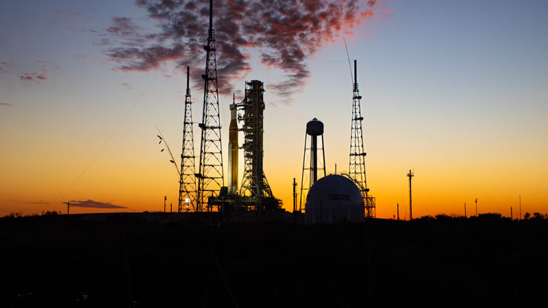 NASA s-a confruntat din nou cu o problemă a rachetei lunare SLS: în timpul reîncărcării combustibilul nu a fost completat în rezervoarele sale.