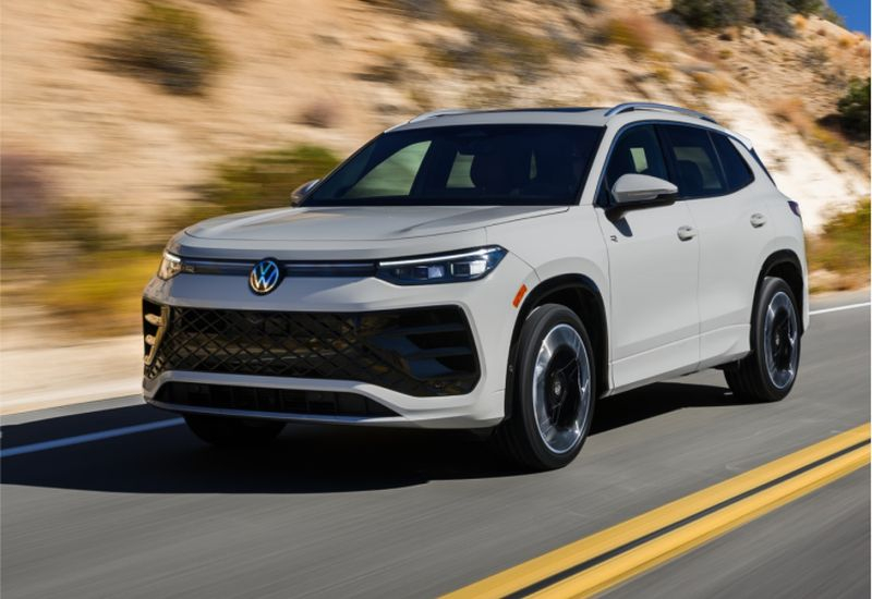 Volkswagen retrage aproximativ 100.000 de vehicule electrice din cauza unei probleme cu blocurile de baterii.