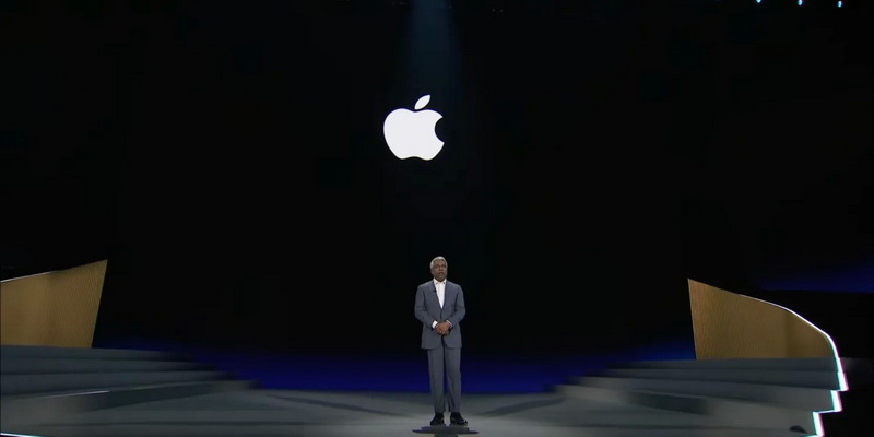 Google a anunțat lansarea reclamei „mai încrezătoare” pentru Apple Siri, bazată pe IA Gemini
