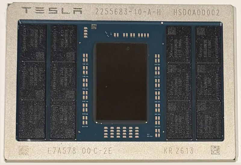 Tesla dezvoltă un computer de bord actualizat pentru pilot automat cu dublu volum de memorie