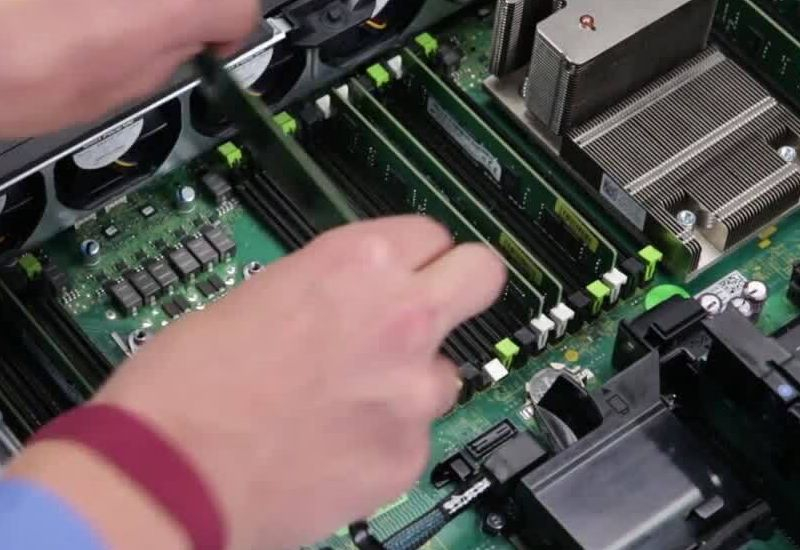 În cinci ani, cererea de memorie, potrivit unui director Dell, va crește cu peste 600 de ori datorită creșterii boom‑ului AI.