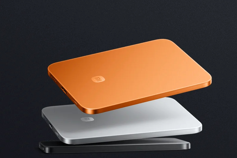 Xiaomi a lansat un powerbank magnetic ultra-subțire, UltraThin Magnetic Power Bank 5000 15W, cu tracker integrat Xiaomi Tag
