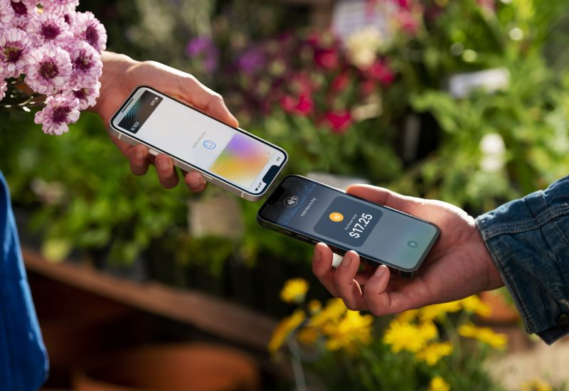 Apple va permite iPhone să împartă automat suma totală la un restaurant, recunoscând fotografia chitanței.