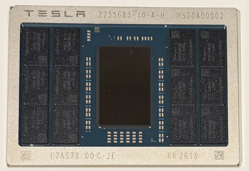 SpaceX intenționează să lanseze propriul său procesor grafic în colaborare cu Tesla, însă consideră acest proiect riscant.
