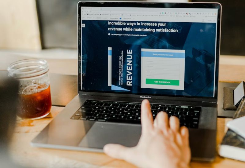 Aplicațiile AI generează mai mult venit la lansare decât cele tradiționale, dar retenția utilizatorilor lor scade rapid.