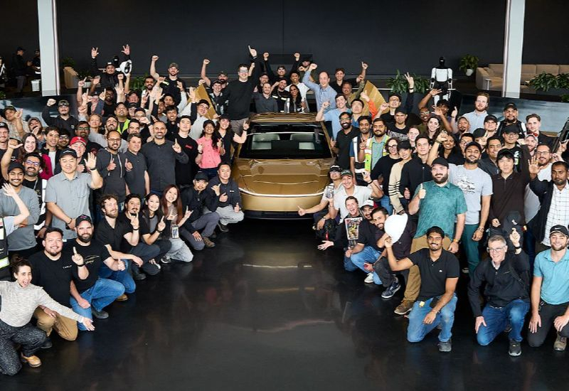 Elon Musk a anunțat din nou începerea producției de taxi fără șofer Tesla Cybercab.