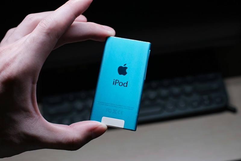 iPod‑playerii sunt din nou populari: vânzările au crescut cu 20–25 %, motivele acestei creșteri.