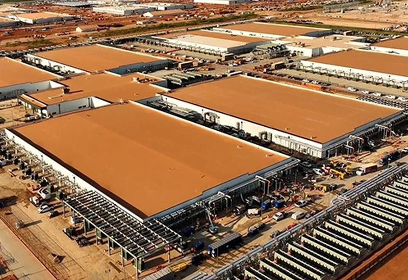 Microsoft va prelua controlul asupra unui centru de date cu o putere de aproximativ 1 GW în Texas, pe care Oracle și OpenAI nu l-au reușit să-l gestioneze.